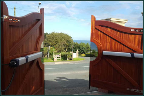 Wetherby Gates - Automated Gates Mechanism